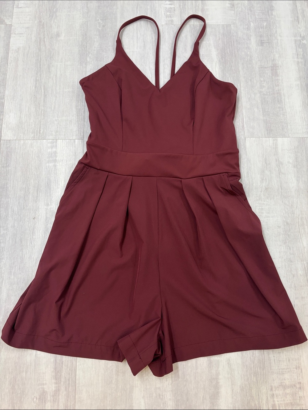 HALARA Burgundy V-Neck Romper with Pleated Shorts Pockets Size Small